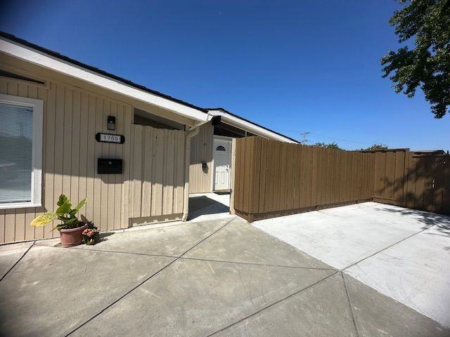 1785 S King Rd - Photo 2 of 21