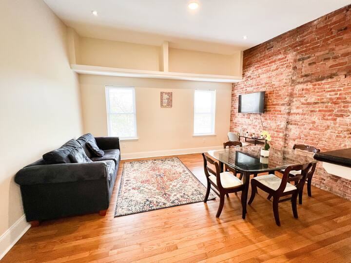 1733 N 33Rd St - Photo 2 of 9