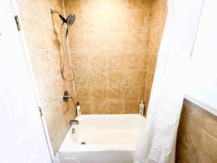 1733 N 33Rd St - Photo 3 of 9