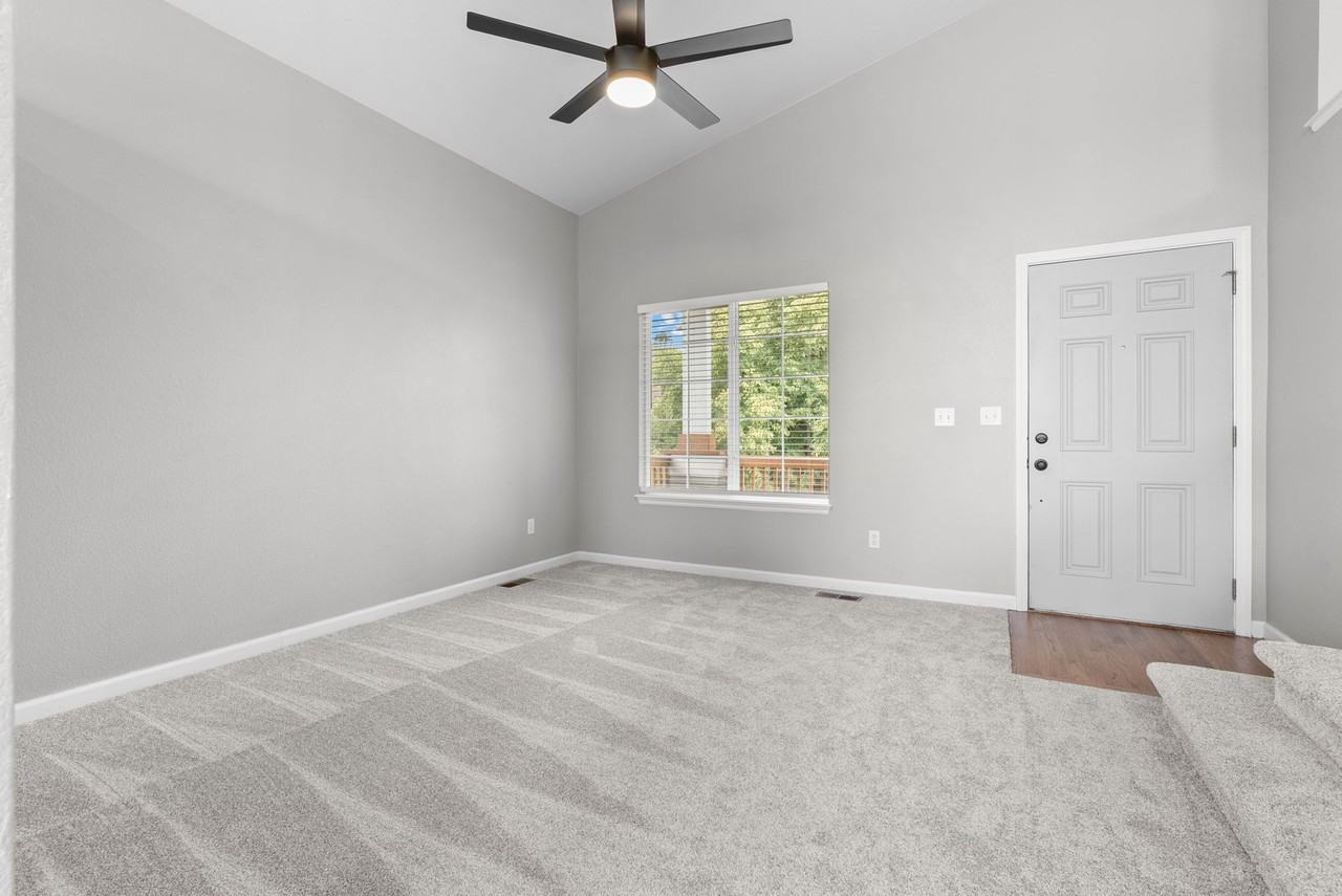 8743 Wildrye Cir - Photo 5 of 35