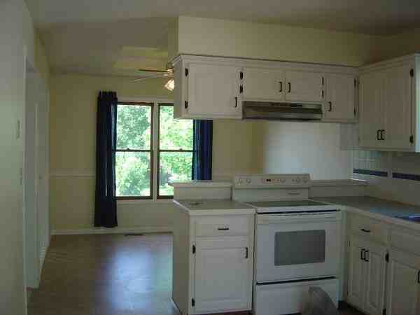 1558 W Mulberry St #NA - Photo 2 of 8