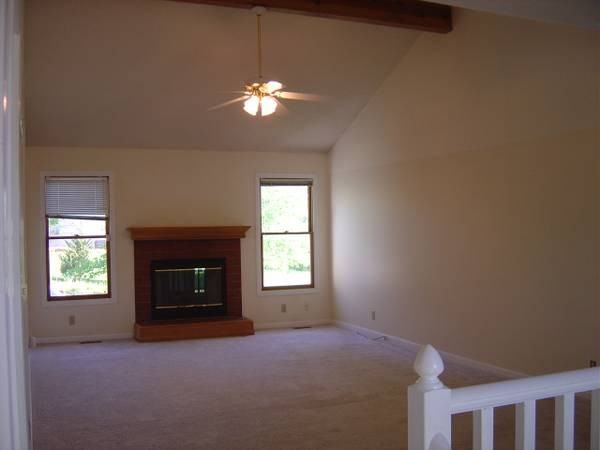 1558 W Mulberry St #NA - Photo 4 of 8