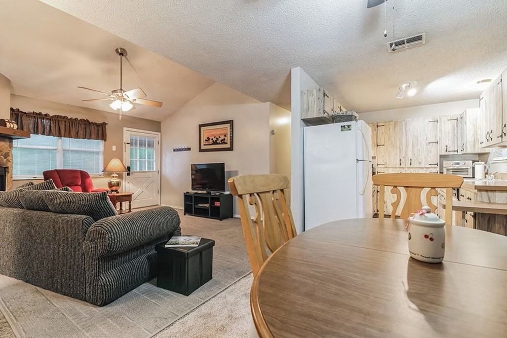 2143 North Cedarhouse Terrace - Photo 3 of 63