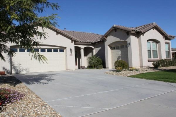 3042 E Ironside Ln - Photo 3 of 21