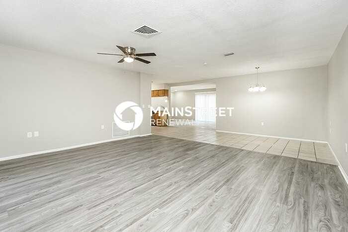 6811 Amarillo St - Photo 3 of 16