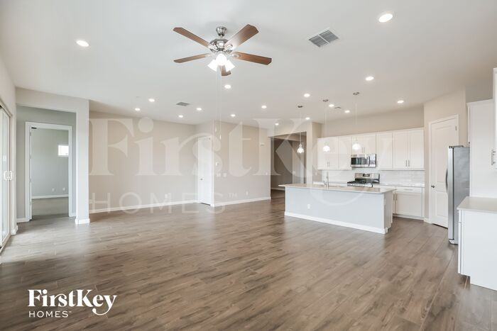 119 S 197th Dr - Photo 3 of 15
