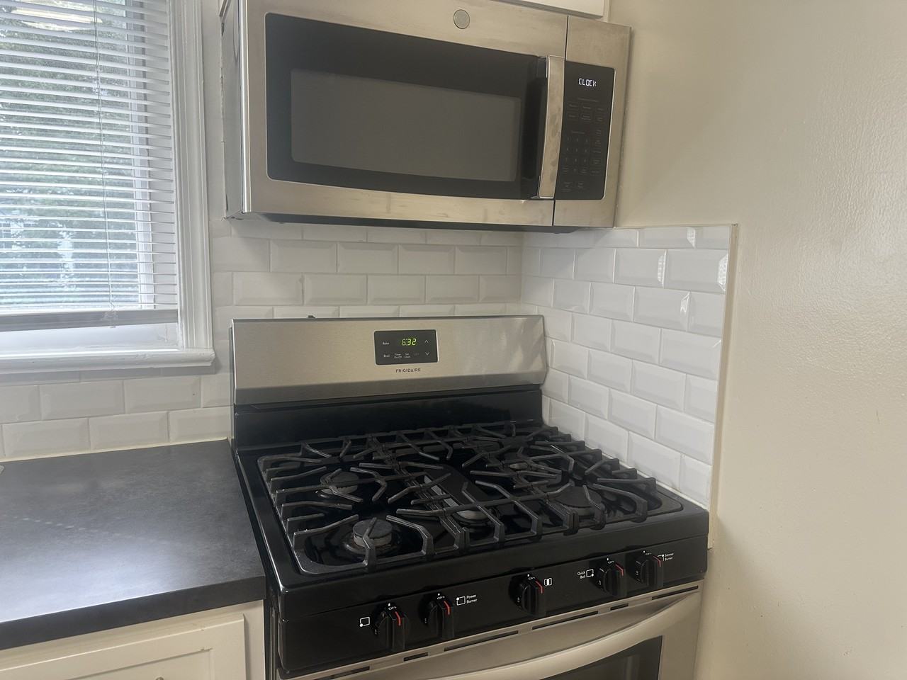 210 Broad Avenue #3B - Photo 2 of 23