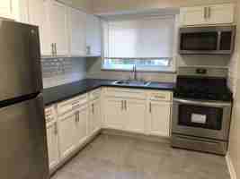 featured image of 210 Broad Avenue #3B