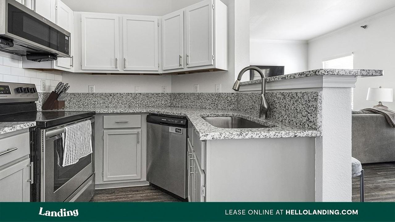 19275 Stone Oak Pkwy - Photo 6 of 50