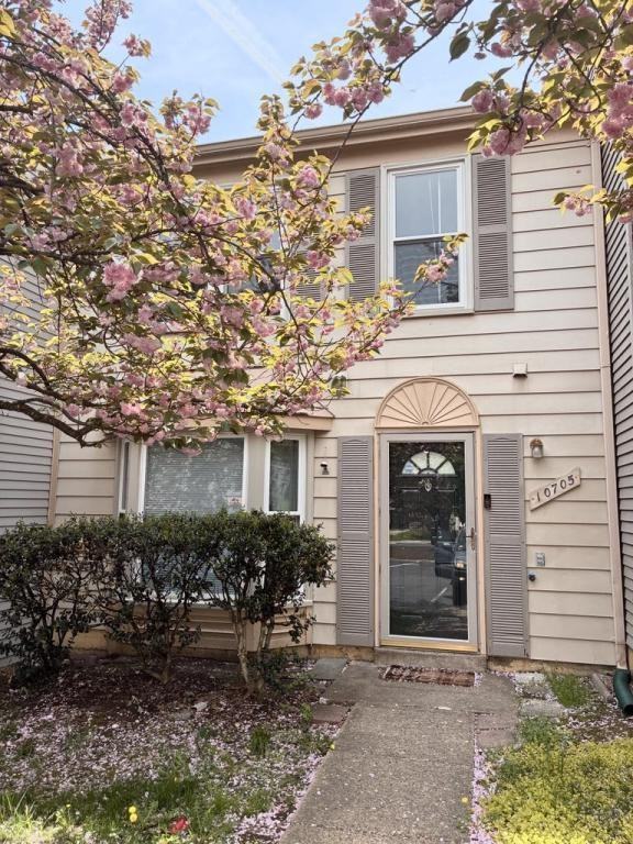 10705 Greta Lynn Ct - Photo 2 of 6