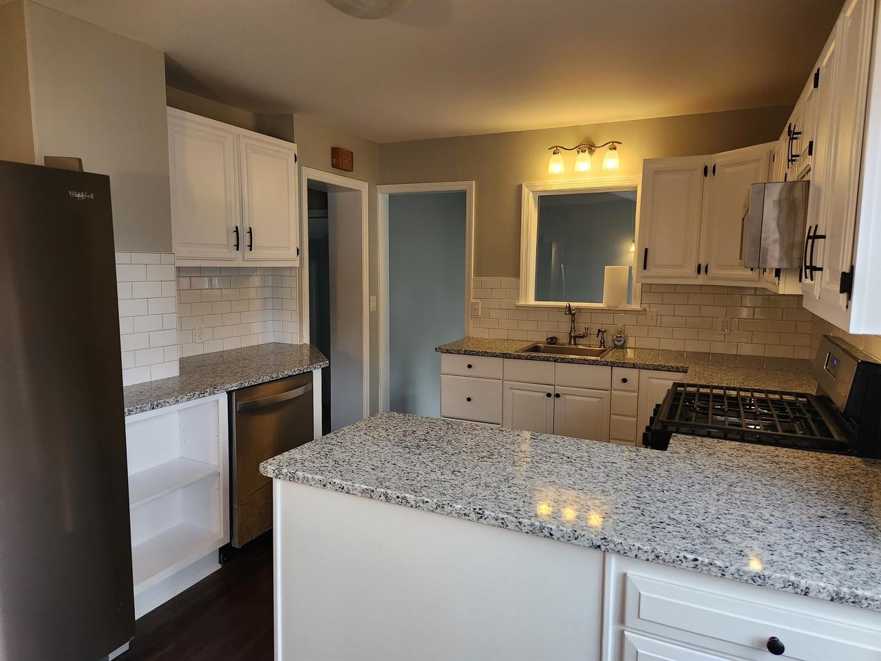 124 Washington Blvd - Photo 6 of 26