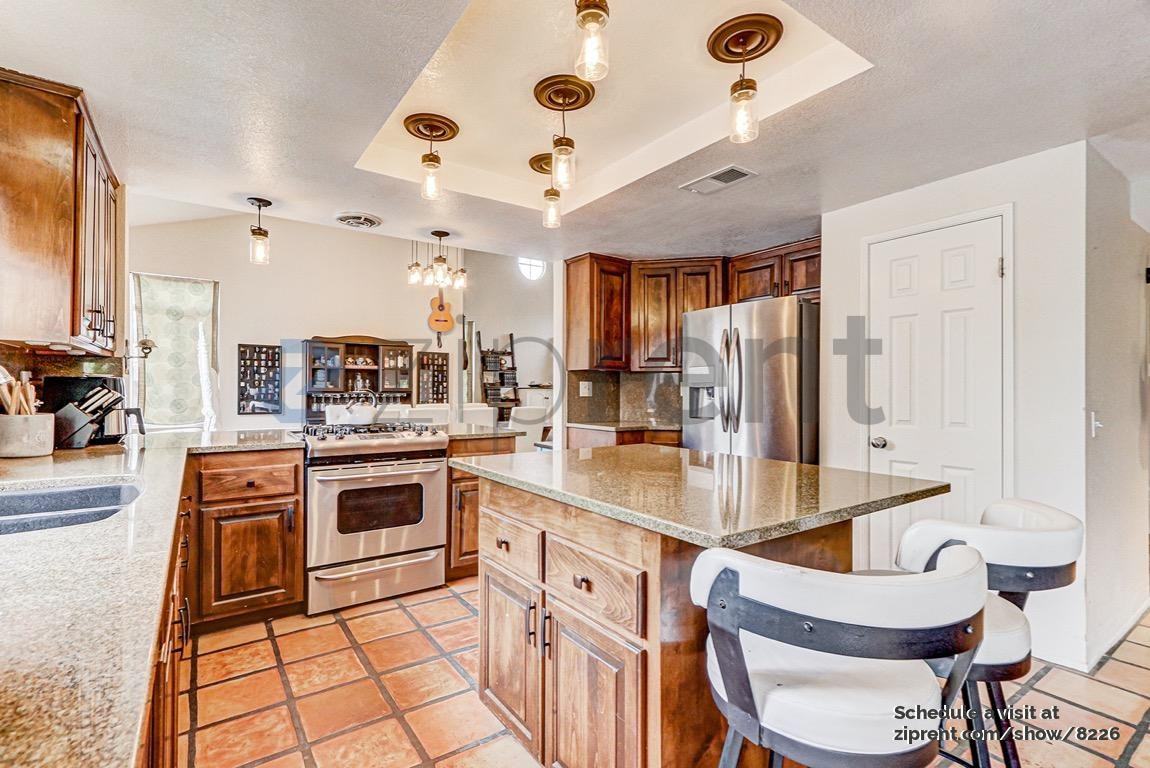 40050 Spinning Wheel Dr - Photo 7 of 20