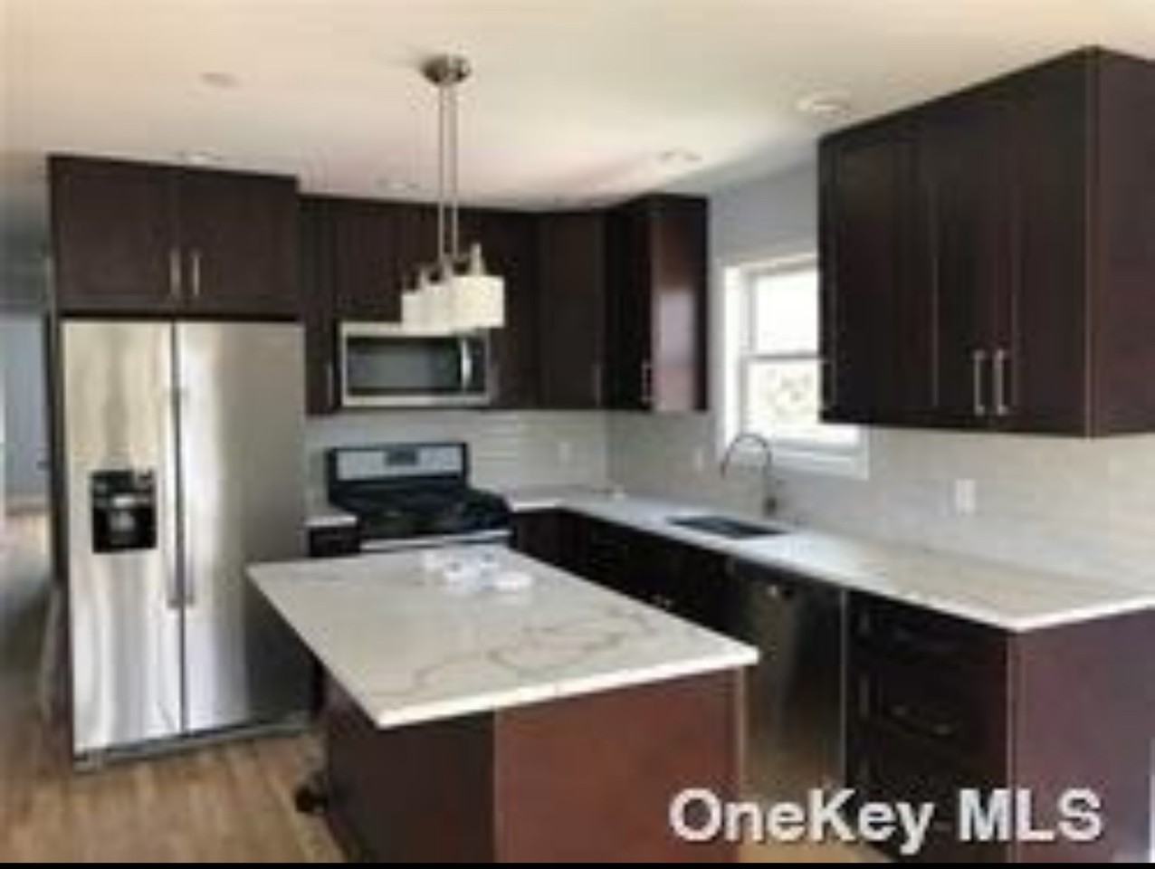 9 5th Avenue - Photo 3 of 10