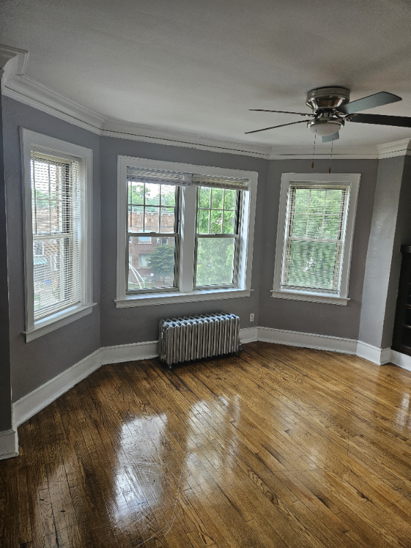 7157 S Michigan Ave #3 - Photo 2 of 9