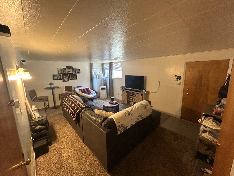 1103 Emigh St - Photo 3 of 13