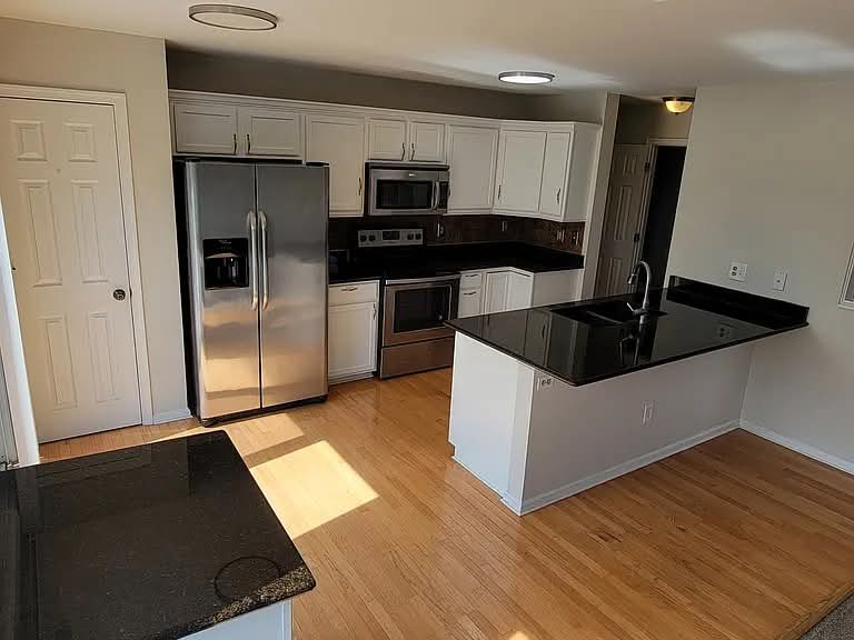 265 S Ember Dr - Photo 2 of 19