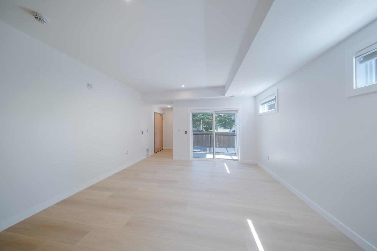 59 3 Street Northwest - Photo 3 of 24