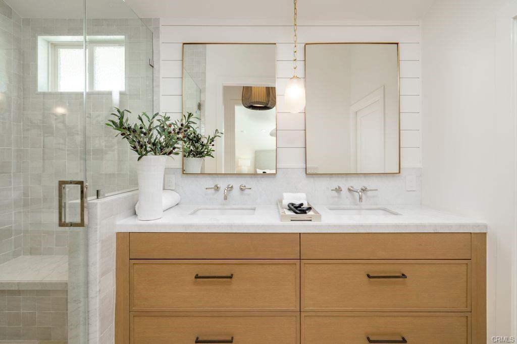 1933 Port Bristol Cir - Photo 3 of 8