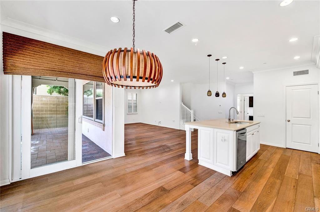 34 Somerton - Photo 2 of 8