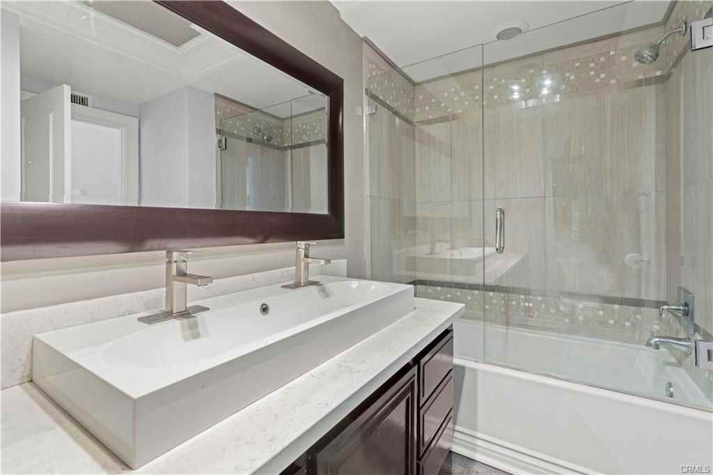 4359 Park Corona - Photo 3 of 8