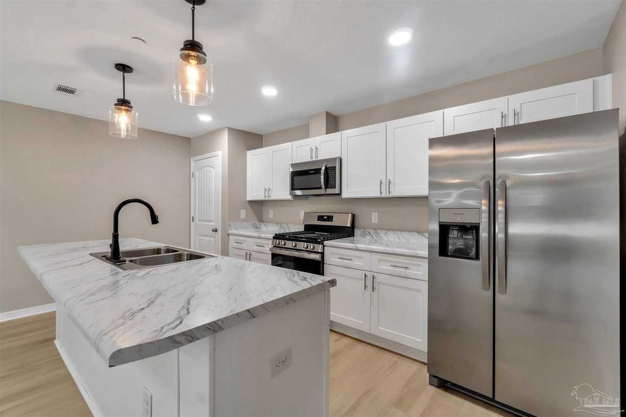 50 Fulton Ave Bldg B - Photo 6 of 22