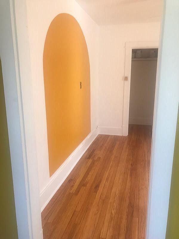 316 1/2 Mesa St Se - Photo 3 of 9