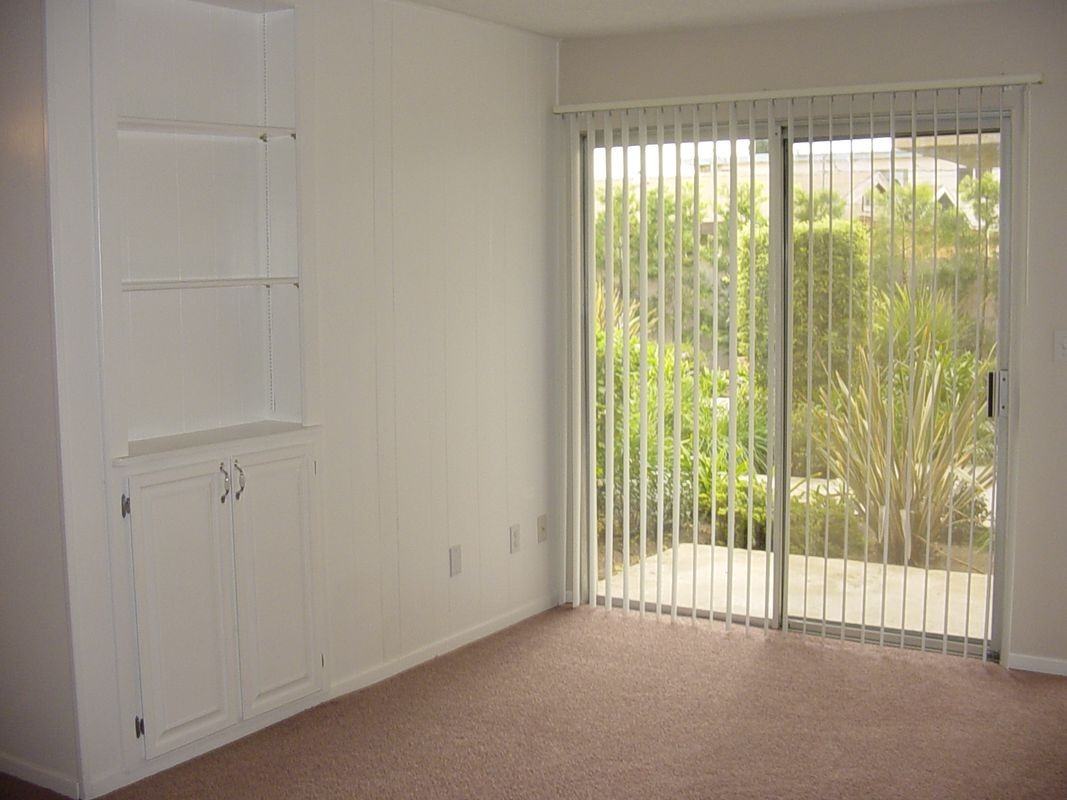 3654 42nd St - Photo 4 of 18