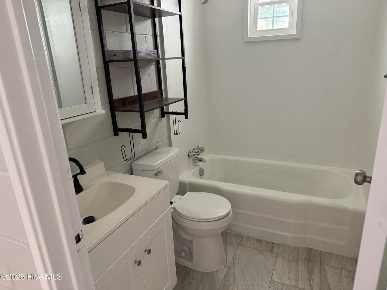 309 Jackson Street - Photo 3 of 7