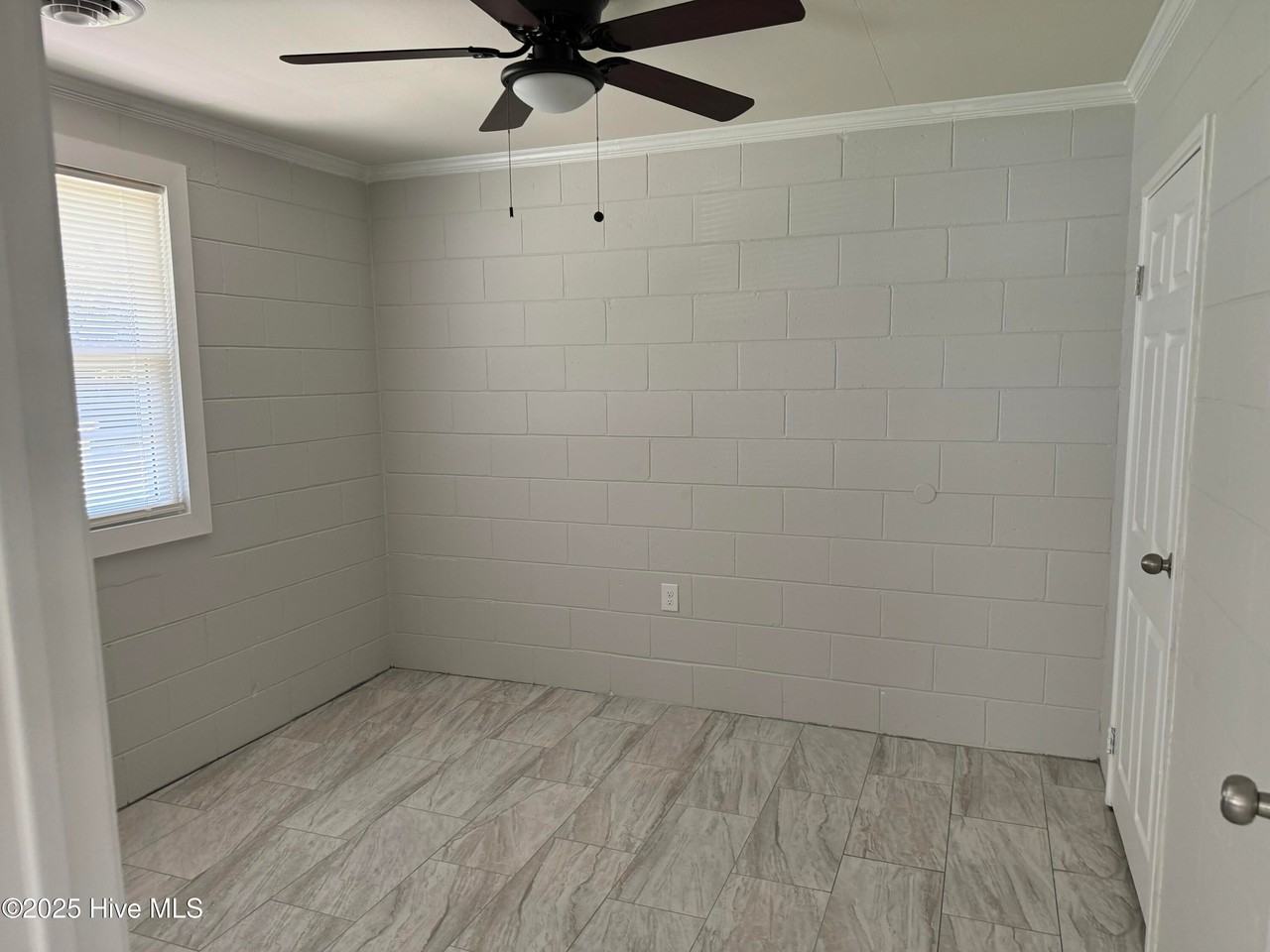 309 Jackson Street - Photo 4 of 7