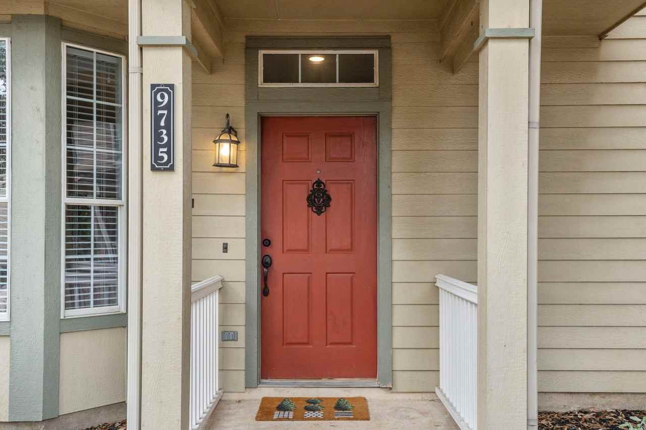 9735 Coyote Creek Dr - Photo 2 of 33