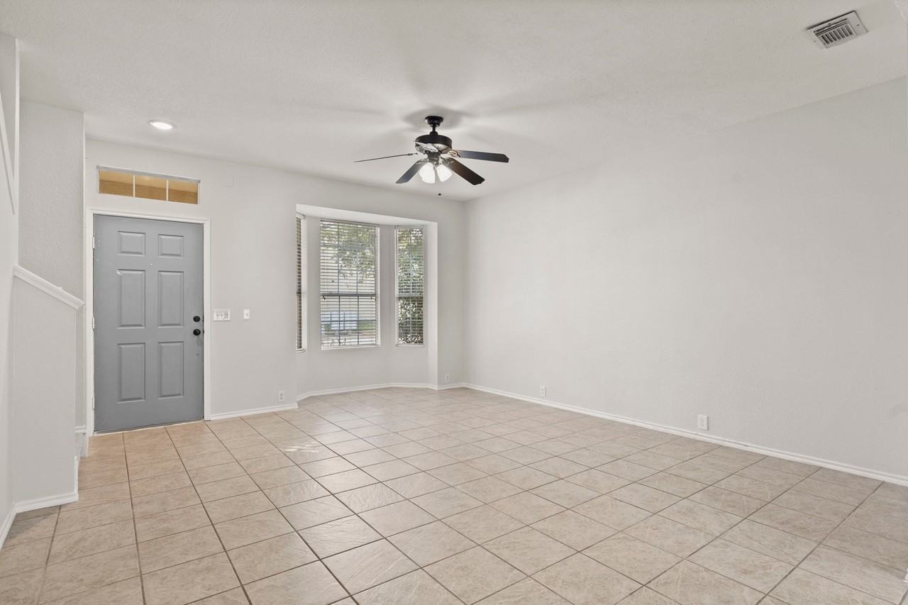 9735 Coyote Creek Dr - Photo 6 of 33