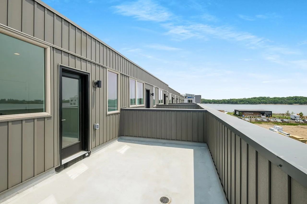 3001 Schirra Lane - Photo 3 of 29