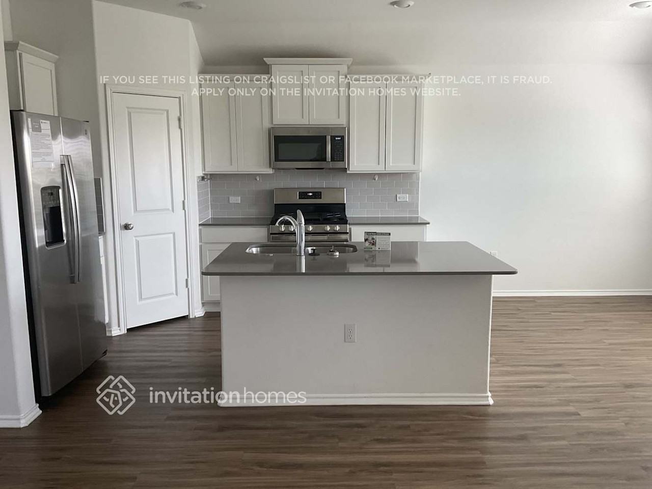 10537 Steinbeck Drive - Photo 3 of 11