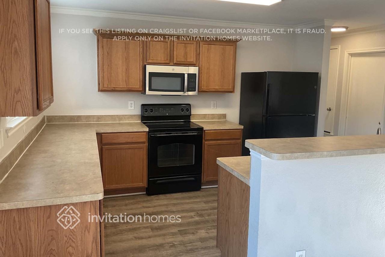 8620 Boswell Meadows Dr - Photo 4 of 18