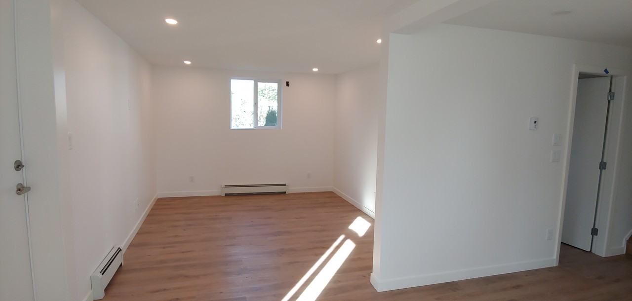 4899 Quebec Street 6 - Photo 2 of 5