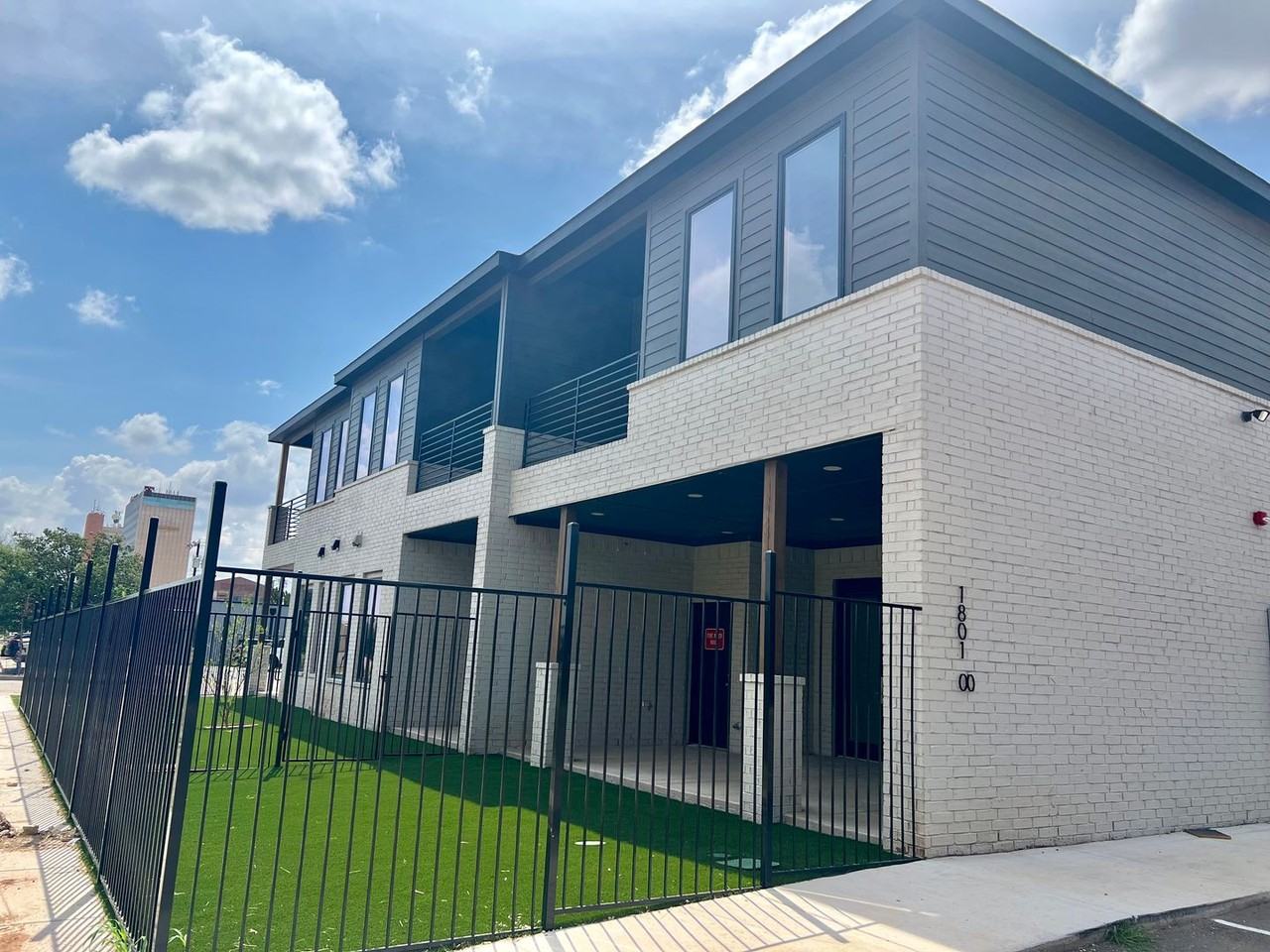 1801 Main St - Photo 6 of 50