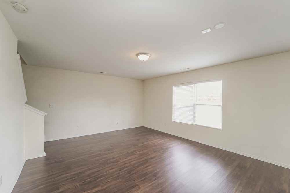 1646 Rustic Arch Way - Photo 6 of 17