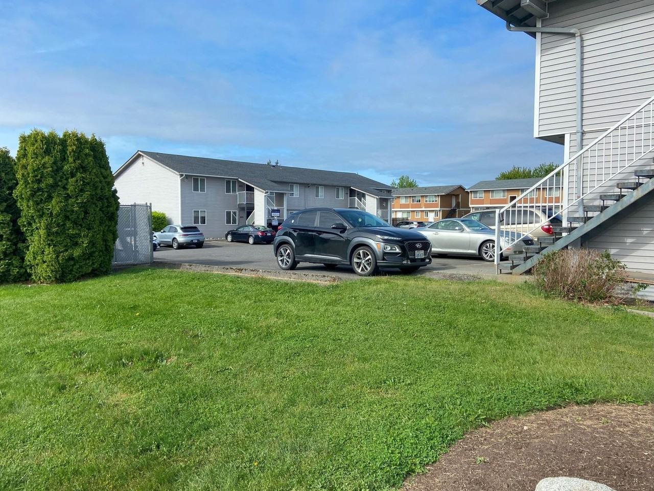 Move In Credit - Photo 4 of 23