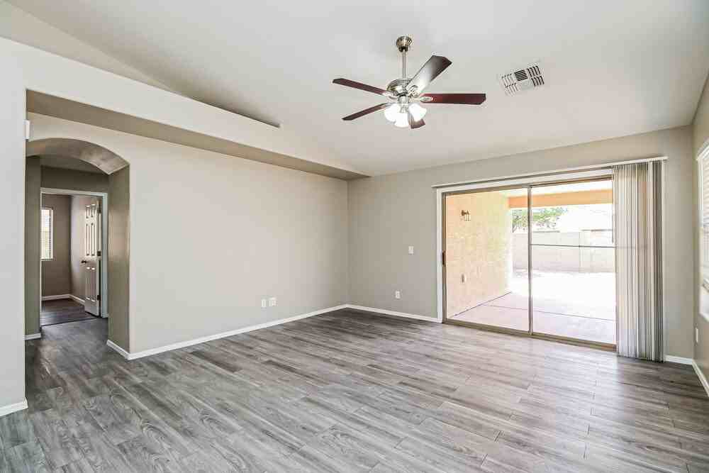 2725 E Carol Ave - Photo 3 of 16