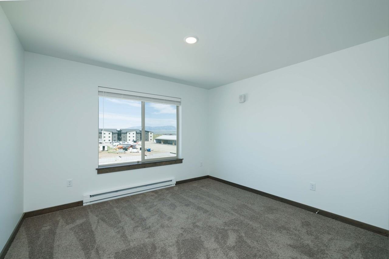 1906 Cruiser Lane - Photo 7 of 10