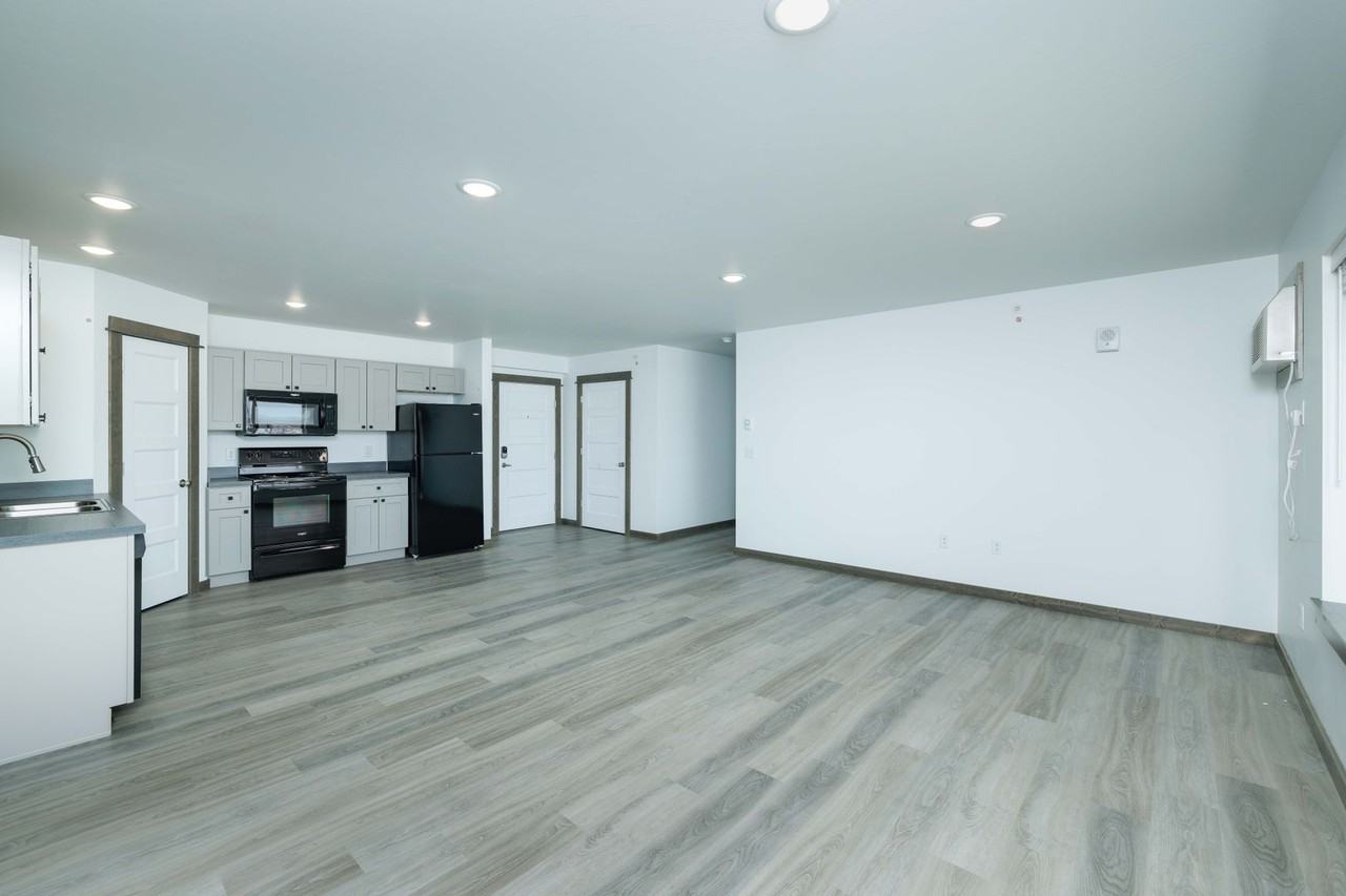 1906 Cruiser Lane - Photo 6 of 10