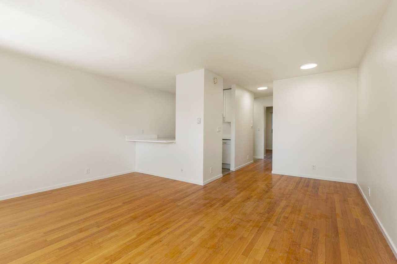 1000 1st Ave W - Photo 7 of 16