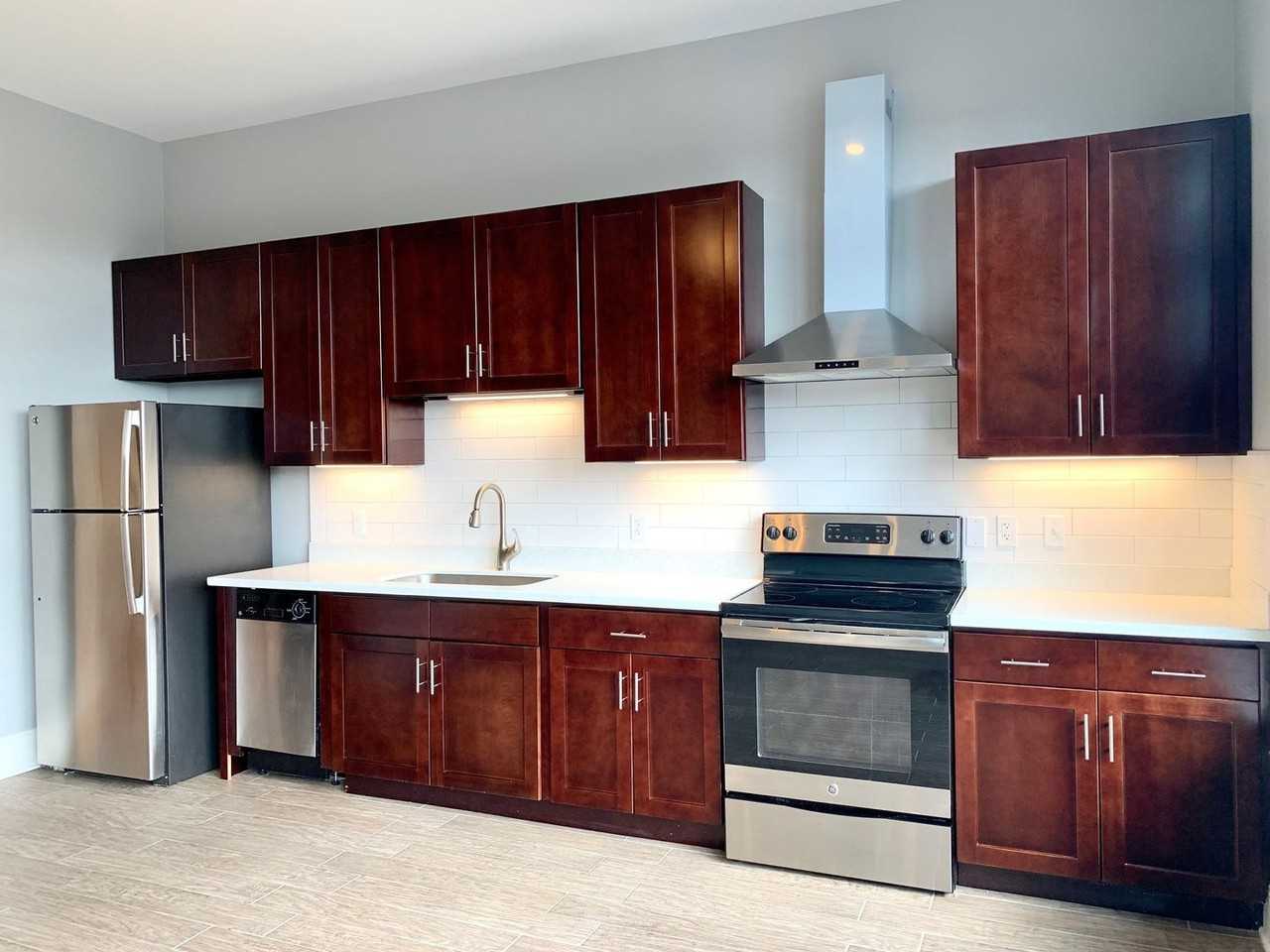 Faubourg on Freret - Photo 5 of 32