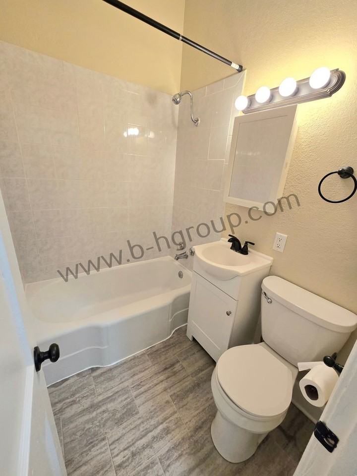 5714 7th Ave - Photo 4 of 16