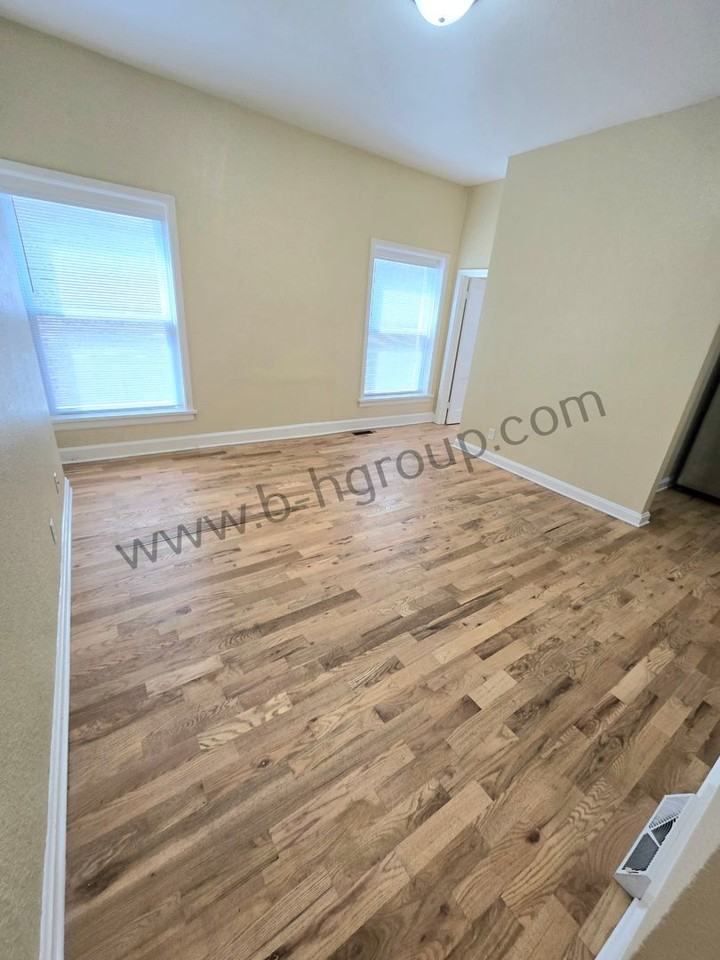 5714 7th Ave - Photo 6 of 16