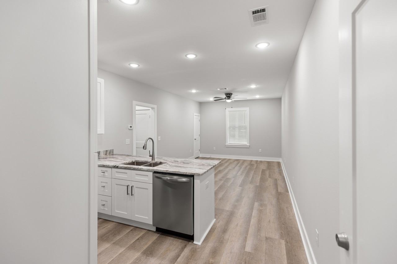 165 South Apartments - Photo 2 of 34