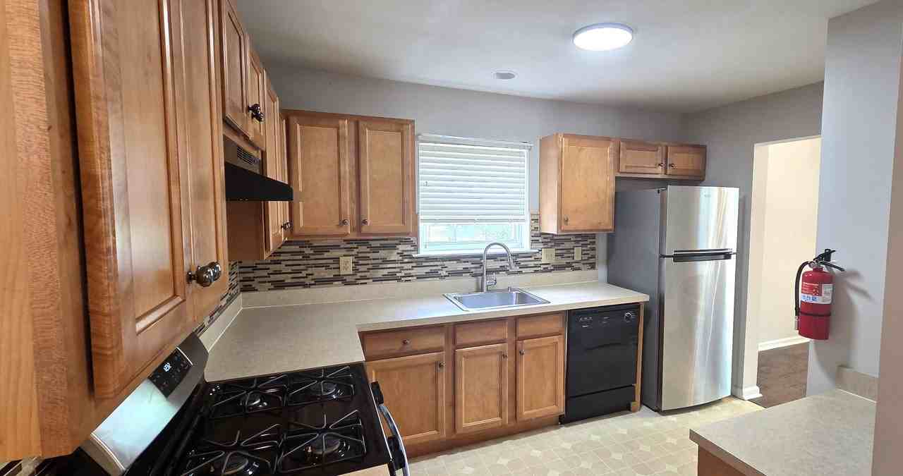 20 Normans Ford Dr - Photo 6 of 34