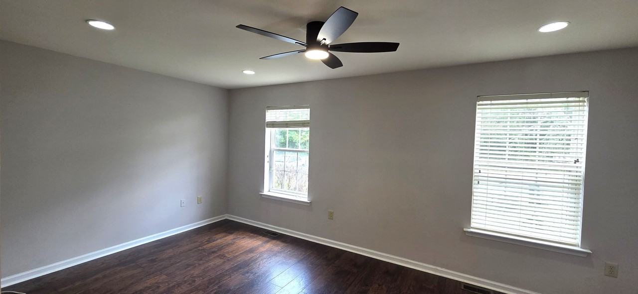 20 Normans Ford Dr - Photo 7 of 34