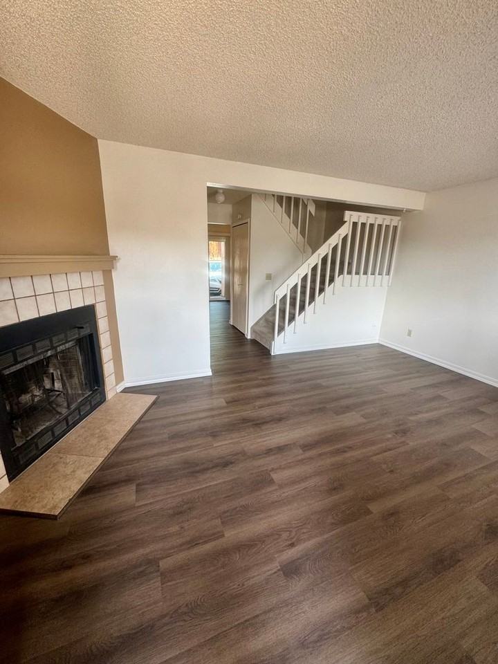 4710 N Carefree Cir - Photo 4 of 32