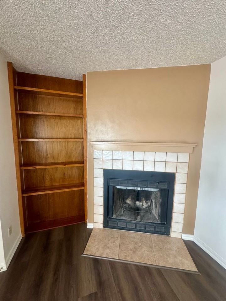 4710 N Carefree Cir - Photo 7 of 32